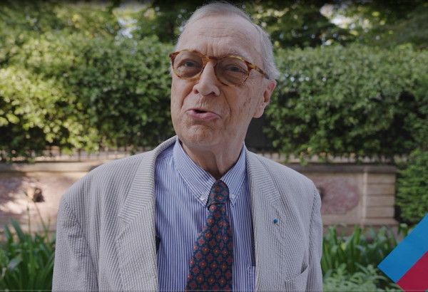 BREF ENTRETIEN AVEC JEAN-PIERRE GUINUT, ANCIEN AMBASSADEUR DE FRANCE EN AZERBAIDJAN, EN MARGE DE LA CELEBRATION DE LA FETE NATIONALE DU 28 MAI A PARIS