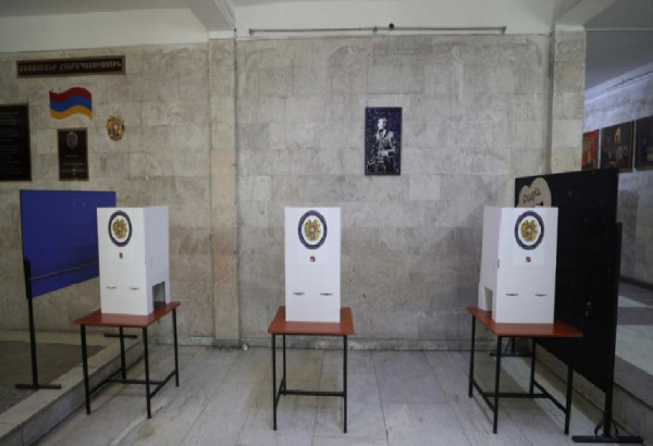 LA MISSION DE LA C.E.I. N'A RELEVE AUCUNE IRREGULARITE LORS DES ELECTIONS EN ARMENIE