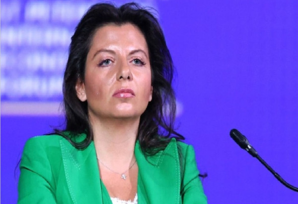 LA PROPAGANDISTE RUSSE SIMONIAN APPELLE A INTERDIRE L'ENTREE EN RUSSIE AUX PARTISANS DE PACHINIAN