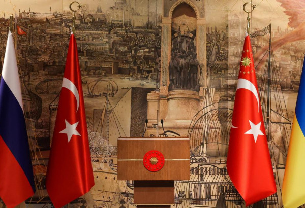 RETOUR SUR L'HISTOIRE: KURTULMUŞ ÉVOQUE LES RAISONS DE L'ÉCHEC DES ACCORDS D'ISTANBUL ENTRE LA RUSSIE ET L'UKRAINE EN AVRIL 2022