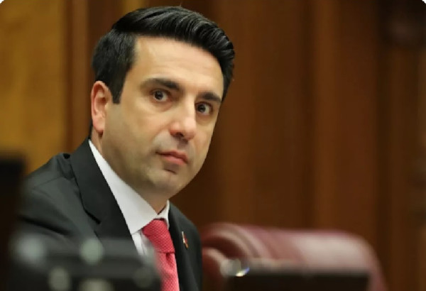 LE PRESIDENT DU PARLEMENT ARMENIEN ANNONCE SA DEMISSION
