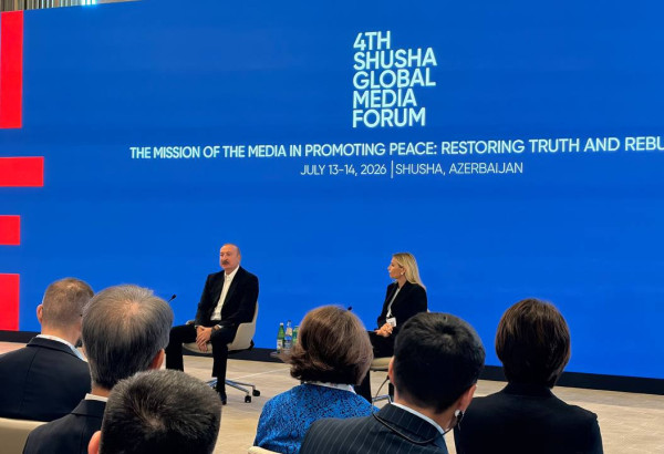 AU FORUM MONDIAL DES MEDIAS DE CHOUCHA, ILHAM ALIEV PRESENTE LES OBJECTIFS DE LA RENCONTRE
