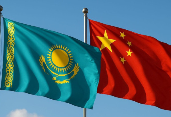 LES CHEMINS DE FER DU KAZAKHSTAN CONCLUENT DES ACCORDS, PARFOIS LIBELLÉS EN YUAN ET EN TENGUÉS, AVEC DES PARTENAIRES CHINOIS