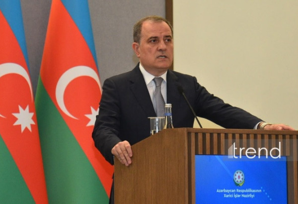 LE MINISTRE AZERBAÏDJANAIS DES AFFAIRES ÉTRANGÈRES SOULIGNE LA DYNAMIQUE POSITIVE DES RELATIONS AVEC LA RUSSIE