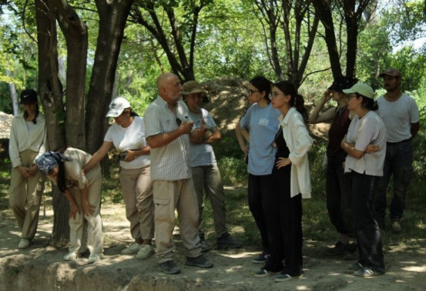 UNE ÉCOLE D’ÉTÉ EN ARCHÉOLOGIE INAUGURÉE AU KARABAGH