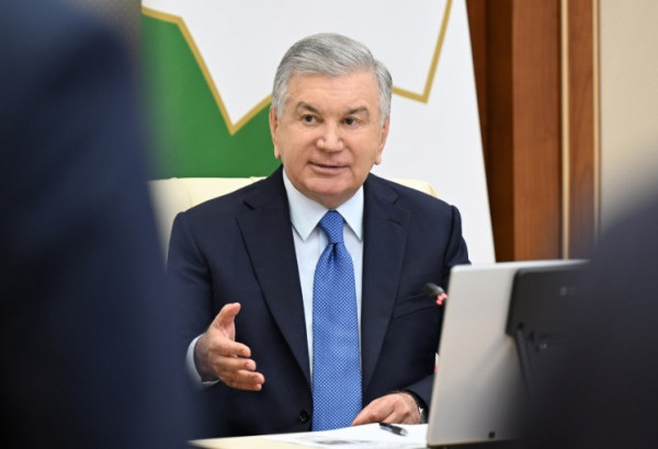 LE PRÉSIDENT MIRZIYOYEV LANCE LA CONSTRUCTION DE L'AUTOROUTE TACHKENT–SAMARCANDE
