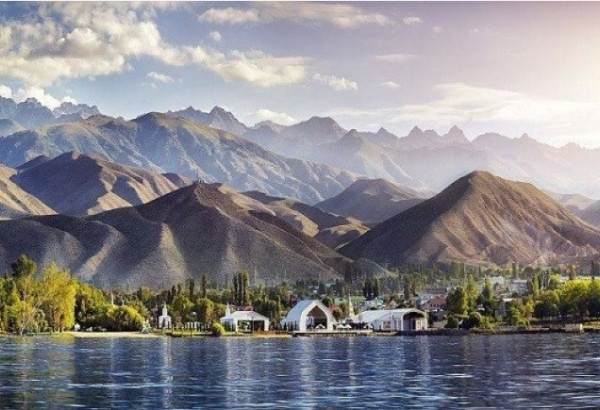 KIRGHIZISTAN : RENDEZ-VOUS AU BORD DU LAC ISSYK-KOUL POUR LE « FORMAT ASIE CENTRALE+AZERBAÏDJAN »