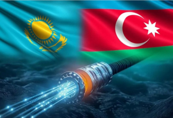 LA ROUTE DE LA SOIE NUMÉRIQUE DE L’AZERBAÏDJAN PROGRESSE AVEC LE DÉBUT DE L’INSTALLATION DU CÂBLE TRANSCASPIEN