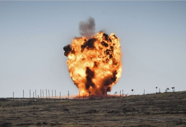 UN DÉMINEUR BLESSÉ DANS UNE EXPLOSION DANS LE DISTRICT DE KHOJAVEND, EN AZERBAÏDJAN