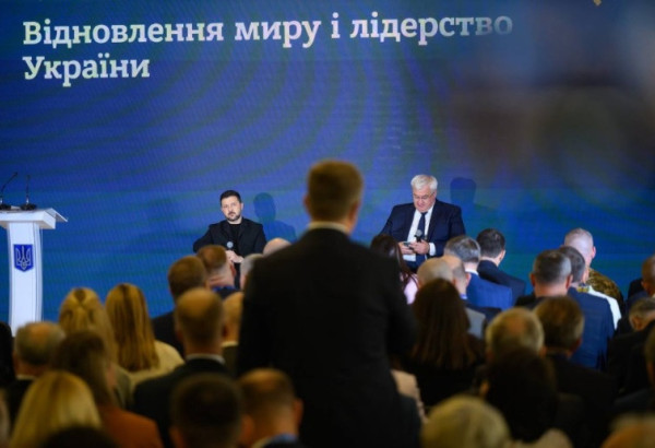 ZELENSKY : « L'UKRAINE DOIT CONSTRUIRE DES RELATIONS SOLIDES AVEC L'AZERBAÏDJAN »