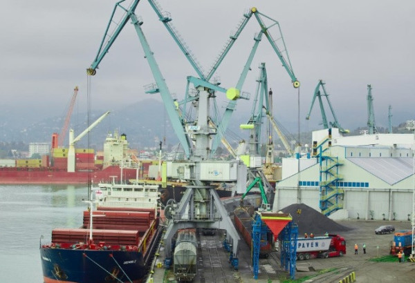 LE PORT DE BATOUMI AUGMENTE SON VOLUME DE FRET AU PREMIER SEMESTRE 2026 : UNE ÉTAPE DU CORRIDOR MÉDIAN