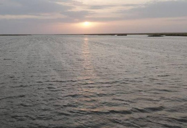 LE KAZAKHSTAN AUGMENTE LES APPORTS EN EAU DANS LA MER D’ARAL DU NORD ET ÉLÈVE LE NIVEAU DE GESTION DE LA RESSOURCE
