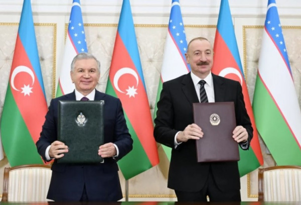 ILHAM ALIYEV : L’AZERBAÏDJAN ET L’OUZBÉKISTAN CONSIDÈRENT L’O.T.S. COMME UN PONT VERS UN AVENIR TURCIQUE COMMUN