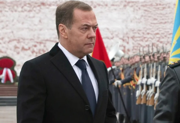LA RUSSIE ANNONCE LA FIN POSSIBLE DE LA COOPÉRATION ENTRE L’O.T.S.C. ET L’ARMÉNIE. D.MEDVEDEV Y AJOUTE QUELQUES PROPOS ACIDES