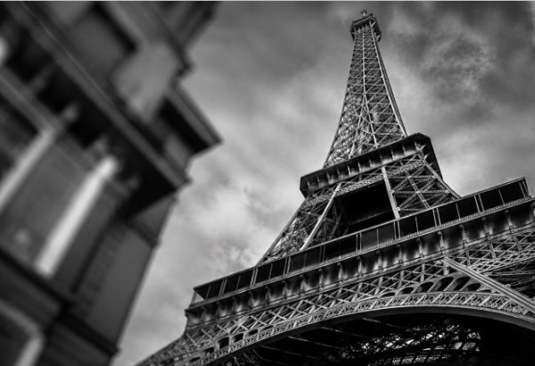 LA POLITIQUE DE LA DIASPORA ARMÉNIENNE EN FRANCE DEVIENT UN EXERCICE DE THÉÂTRE POLITIQUE