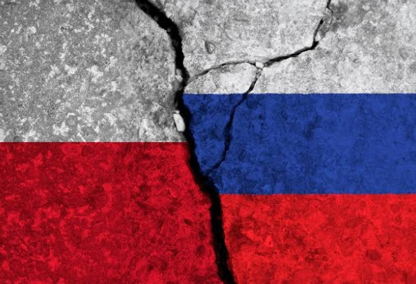 LA POLOGNE BAISSE LE MASQUE : LES AIGREURS DE SA RELATION AVEC L’UKRAINE, ET MAINTENANT L’AZERBAÏDJAN...
