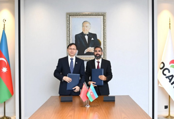 LA "SOCAR" AZERBAÏDJANAISE ET LA "C.N.O.O.C." CHINOISE SIGNENT UN PROTOCOLE D’ACCORD