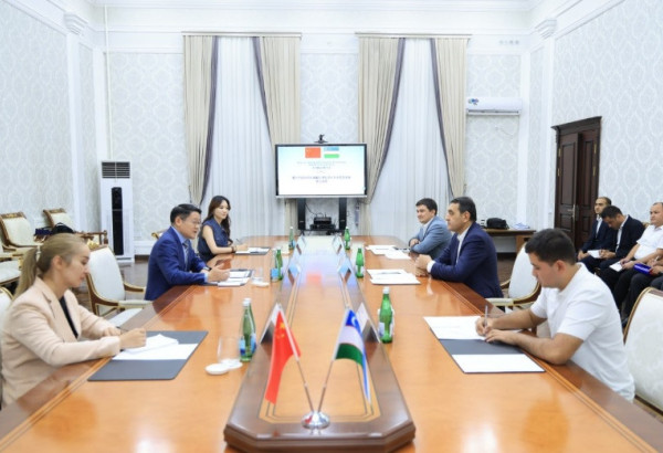 LA RÉGION DE FERGHANA EN OUZBÉKISTAN ET LA CHINE CHERCHENT À RENFORCER LEURS LIENS EN MATIÈRE D’INVESTISSEMENT