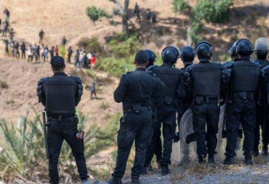 LA POLICE ESPAGNOLE ACCUSE LE MAROC D’AVOIR ORCHESTRÉ LA CRISE MIGRATOIRE À CEUTA
