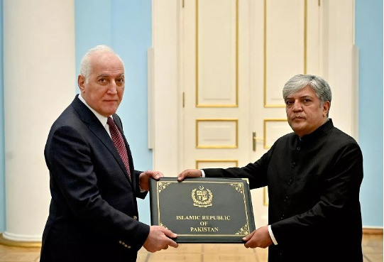 LE PREMIER AMBASSADEUR DU PAKISTAN EN ARMÉNIE A PRIS SES FONCTIONS
