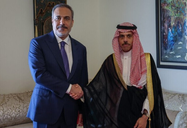 LA TURQUIE ET L’ARABIE SAOUDITE DISCUTENT DES QUESTIONS RÉGIONALES ALORS QUE L’OLÉODUC DE YANBU A ÉTÉ FERMÉ