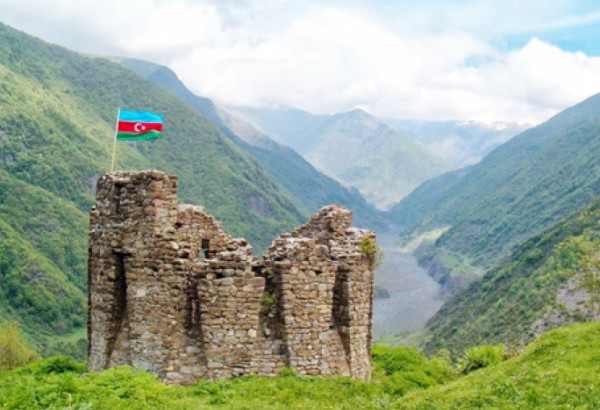 DES IMAGES SATELLITES AUX ACCUSATIONS DE « GÉNOCIDE CULTUREL » AU KARABAGH : DOSSIER EXTENSIF DES AGENCES DE CARTOGRAPHIE SATELLITAIRE ET DE LEURS DONATEURS