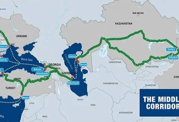 ALORS QUE LES DÉTROITS DU MOYEN-ORIENT SE RESSERRENT, LE CORRIDOR ÉNERGÉTIQUE DE L’AZERBAÏDJAN S’ÉLARGIT