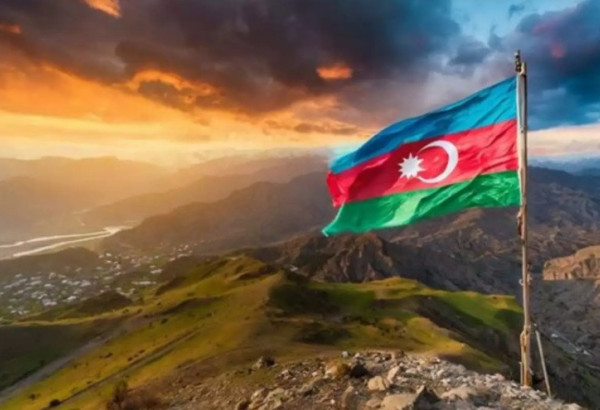 L’APPROCHE DE L’AZERBAÏDJAN APRÈS LE CONFLIT : CONSTRUIRE LA PAIX ET PRÉSERVER LA MÉMOIRE