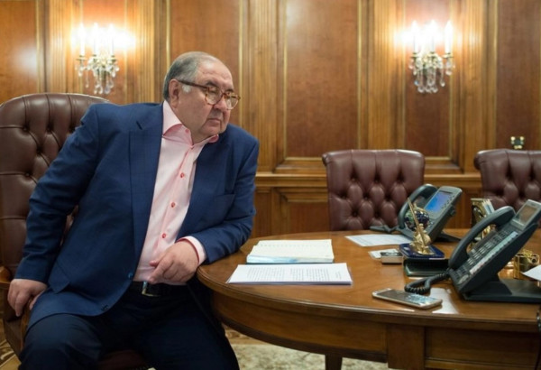 SANCTIONS CONTRE OUSMANOV : QUEL EST RÉELLEMENT LE RÔLE DE L’AZERBAÏDJAN ?