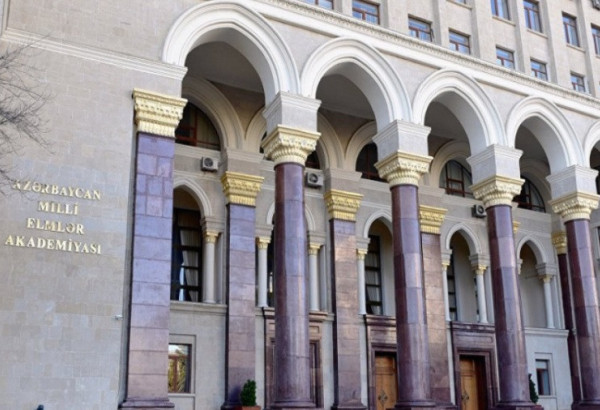 DES CHERCHEURS DE L’ACADÉMIE DES SCIENCES D’AZERBAÏDJAN PUBLIENT UNE DÉCLARATION SUR LA CONTROVERSE AUTOUR DU MONASTÈRE DE GANDZASAR