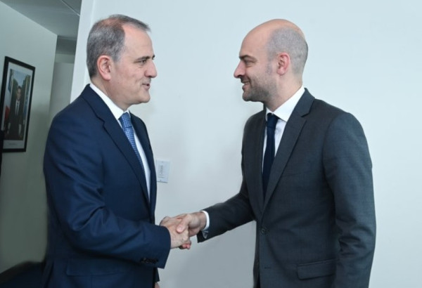 L’AZERBAÏDJAN ET LA FRANCE DISCUTENT DE LEURS RELATIONS BILATÉRALES ET DE LA SÉCURITÉ RÉGIONALE À L’ASSEMBLÉE GÉNÉRALE DE L’ONU