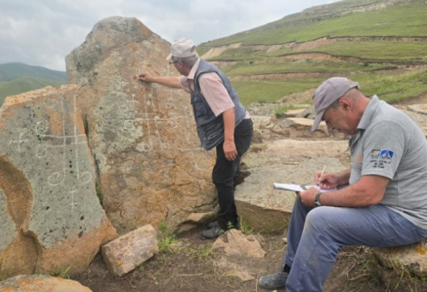 DES FOUILLES ARCHÉOLOGIQUES RÉVÈLENT DE NOUVELLES SÉPULTURES DANS UNE ANCIENNE NÉCROPOLE EN AZERBAÏDJAN - ALBANIE DU CAUCASE