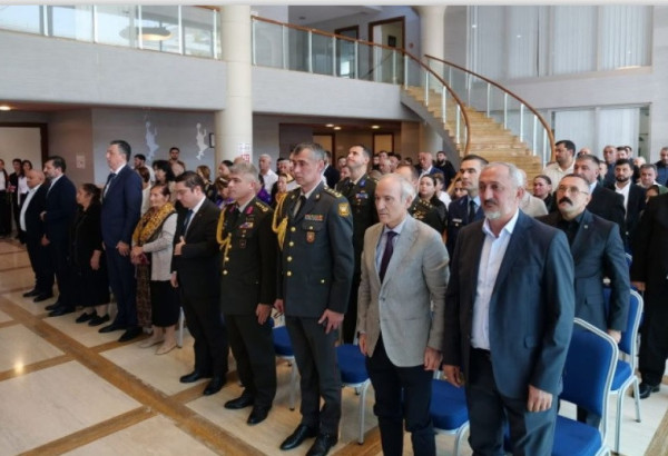 MARNEULI, EN GÉORGIE, ACCUEILLE UN ÉVÉNEMENT EN HOMMAGE AUX SOLDATS AZERBAÏDJANAIS TOMBÉS AU COMBAT