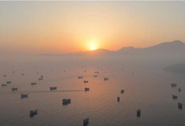 UNE MÉDITATION GÉO-ÉCONOMIQUE SUR LE COMMERCE MARITIME ET LE DROIT MARITIME INTERNATIONAL