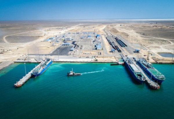 ATYRAOU - AKTAU - BAKOU. LE KAZAKHSTAN CHERCHE UNE VOIE D’ÉVACUATION ALTERNATIVE AU C.P.C.