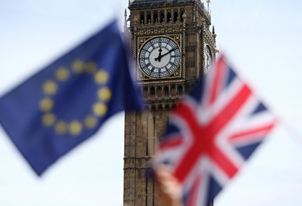 LA GRANDE-BRETAGNE POURRAIT RÉINTÉGRER L’U.E. ET REGRETTERAIT LE BREXIT
