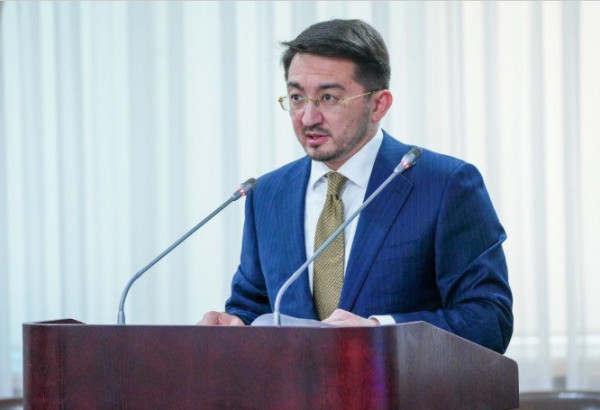 LE CÂBLE TRANSCASPIEN ENTRE LE KAZAKHSTAN ET L’AZERBAÏDJAN ENTRERA EN SERVICE EN OCTOBRE