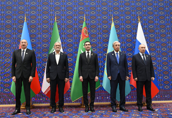 RÉUNION DES CHEFS D’ÉTAT DE L’AZERBAÏDJAN ET DES PAYS D’ASIE CENTRALE : L’AZERBAÏDJAN FAIT DE LA CASPIENNE UNE PORTE D’ENTRÉE VERS L’ASIE CENTRALE