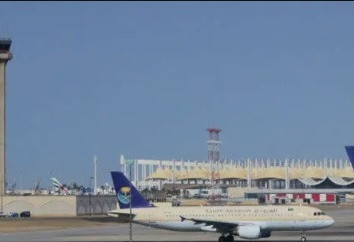 LES HOUTHIS FRAPPENT LE MINISTÈRE SAOUDIEN DE LA DÉFENSE, DES AÉROPORTS ET SAUDI ARAMCO. LES ACTIVITÉS DU GÉANT PÉTROLIER PARALYSÉES