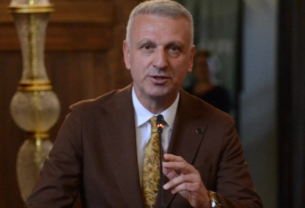 ERDOGAN LIMOGE OKTAY SARAL APRÈS UNE POLÉMIQUE AVEC BAKOU