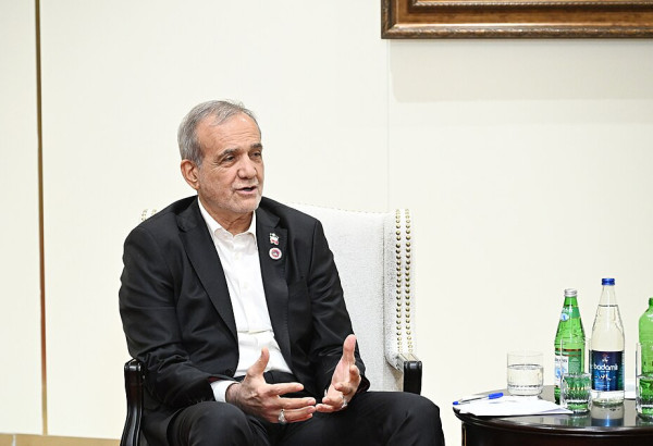 DES O.N.G. AZERBAÏDJANAISES APPELLENT PEZESHKIAN À INSTAURER UN ENSEIGNEMENT EN LANGUE AZÉRIE EN IRAN