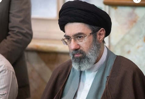 LE GUIDE SUPRÊME IRANIEN EXIGE QUE LES CONDITIONS DE TÉHÉRAN SOIENT SATISFAITES POUR METTRE FIN À LA GUERRE