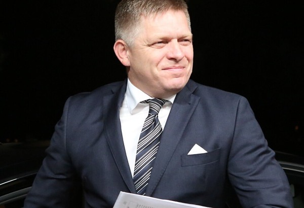 ROBERT FICO : « ALLÉLUIA ! » L’EUROPE RECONNAÎT ENFIN, SELON LUI, LA NÉCESSITÉ DE DIALOGUER AVEC VLADIMIR POUTINE